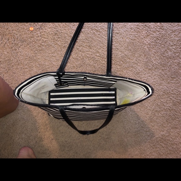 Kate Spade xl tote - Picture 2 of 3